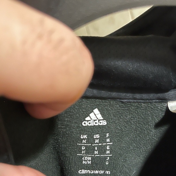Woman’s adidas hoodie - Picture 3 of 5